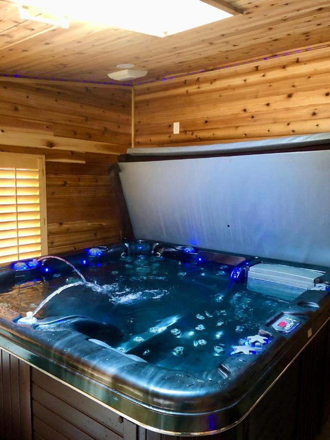 Blue Bear Den 3Br 2Ba Dtc Private Apt Hot Tub Eksteriør bilde