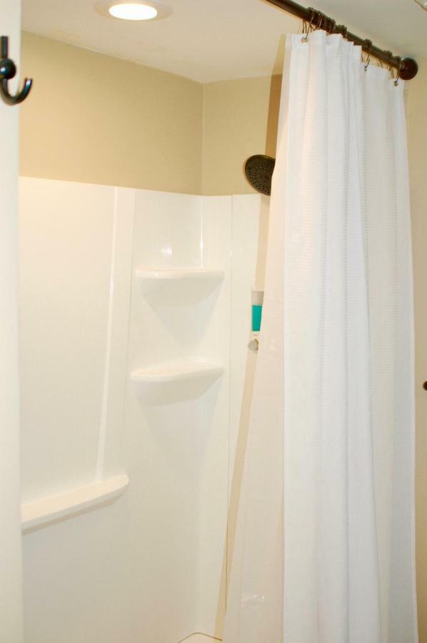 Blue Bear Den 3Br 2Ba Dtc Private Apt Hot Tub Eksteriør bilde