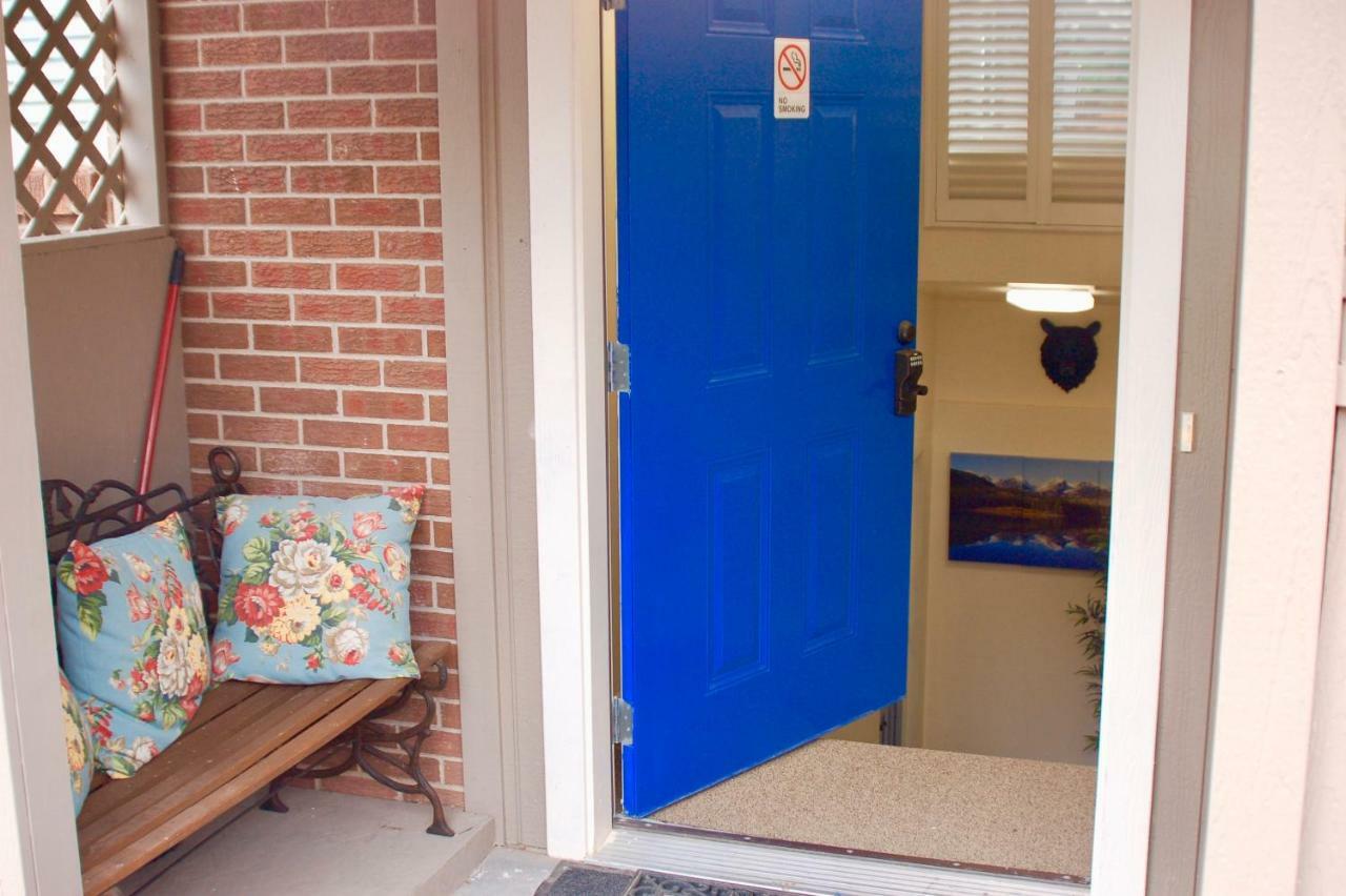 Blue Bear Den 3Br 2Ba Dtc Private Apt Hot Tub Eksteriør bilde