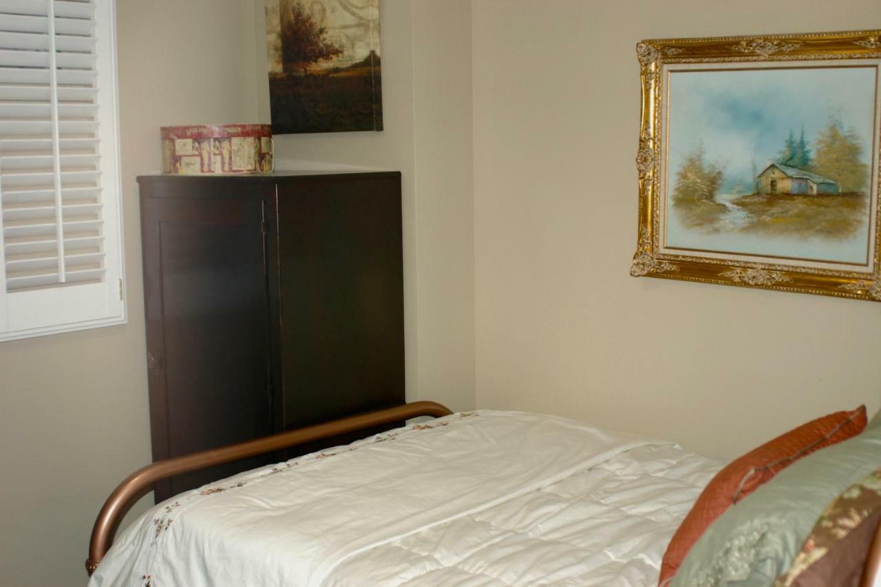 Blue Bear Den 3Br 2Ba Dtc Private Apt Hot Tub Eksteriør bilde